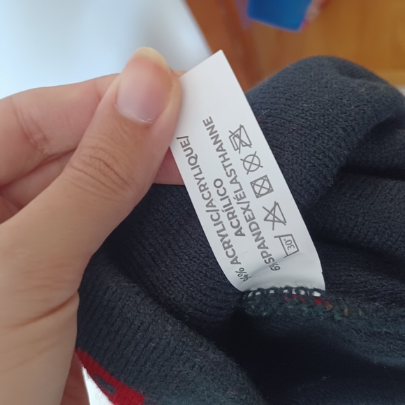 FREE w/$30 Purchase; Green and Black "Bite Me" Gingerbread Man Beanie Toque Hat - Picture 6 of 6